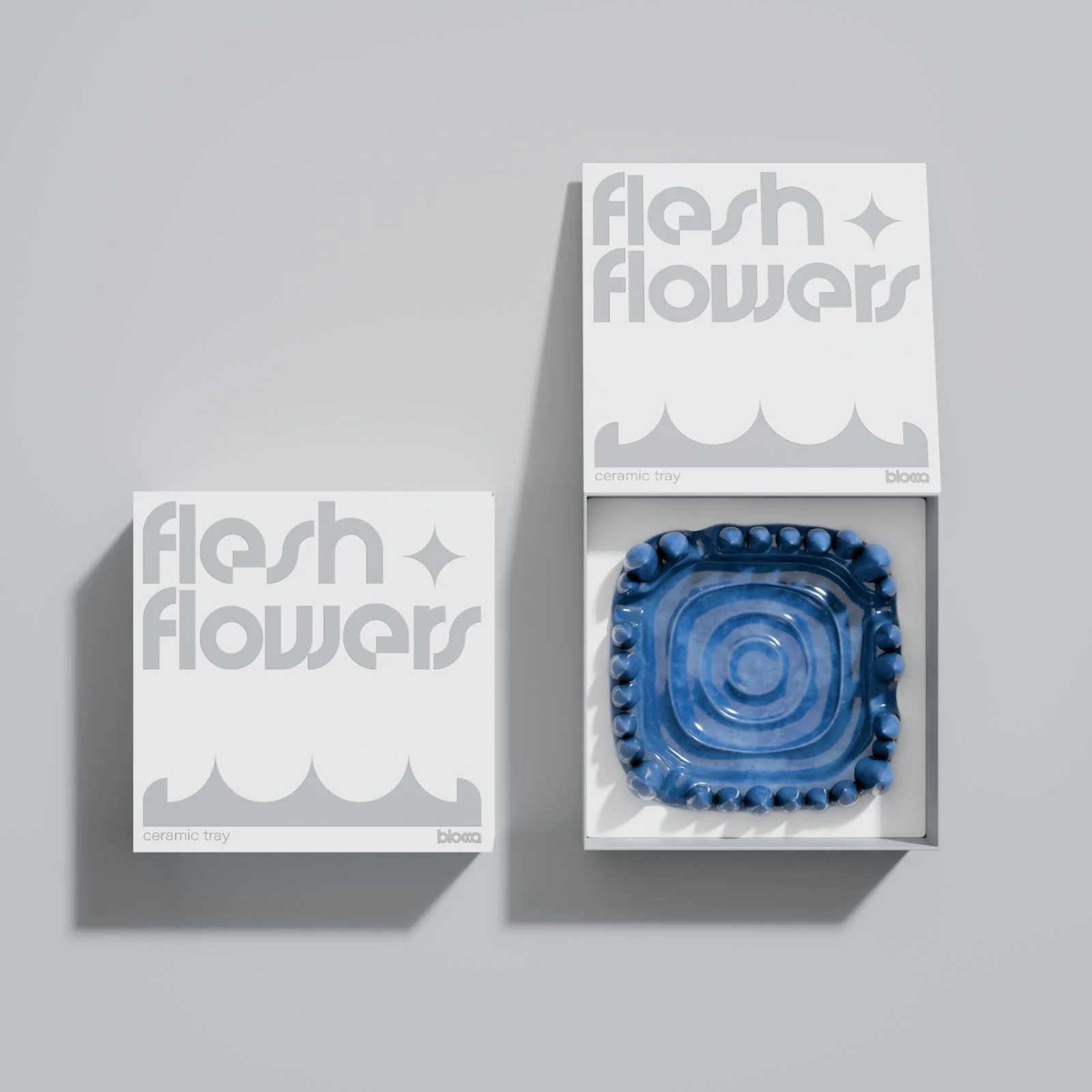 Hungry tray, Packaging